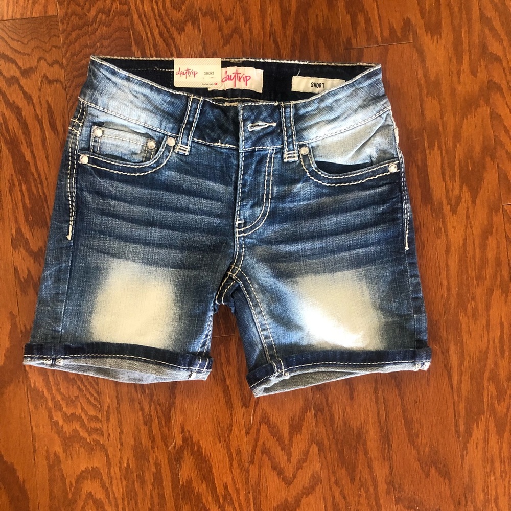 NWT Daytrip girls denim shorts